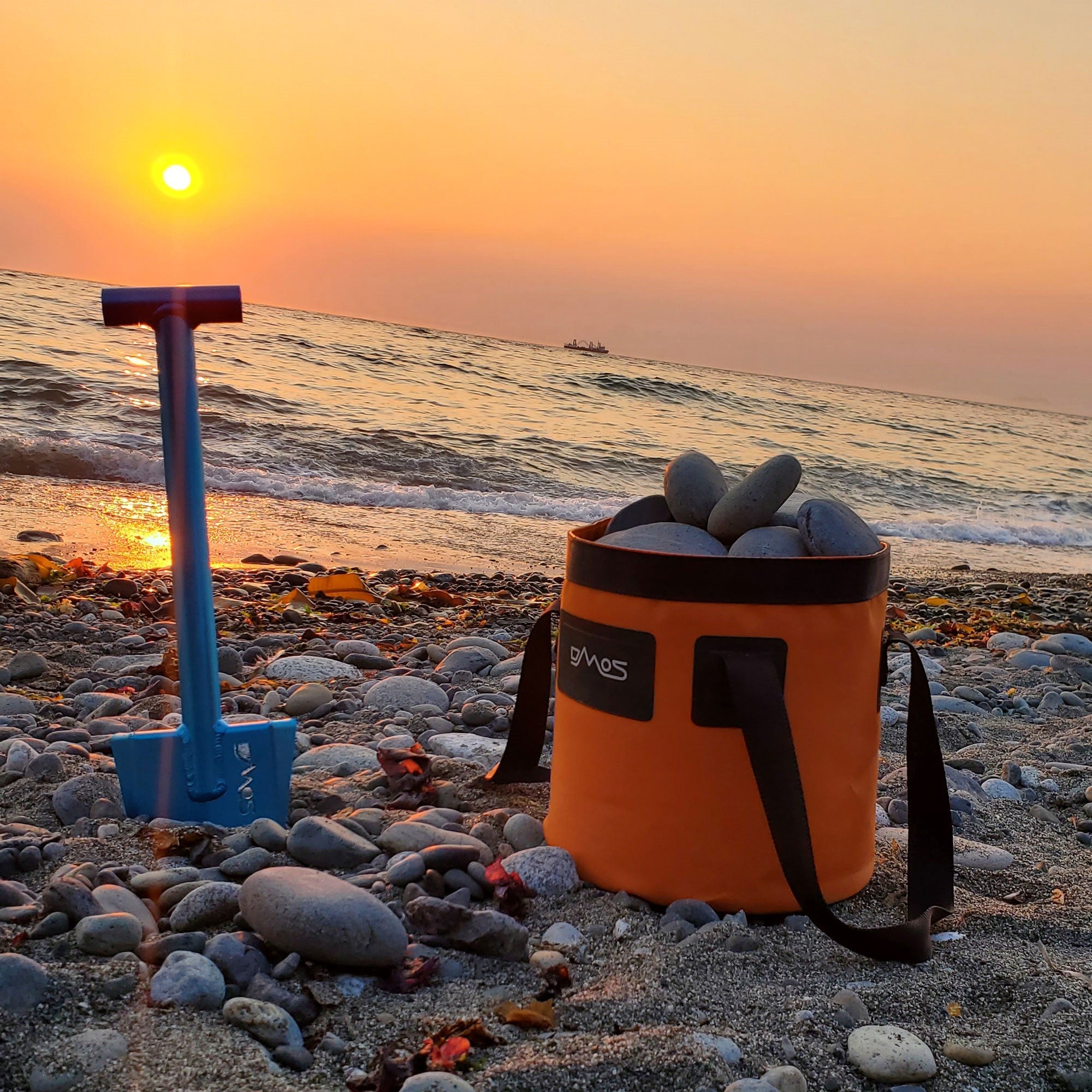 DMOS - The Ruck Bucket - Foldable Camping Water Bucket