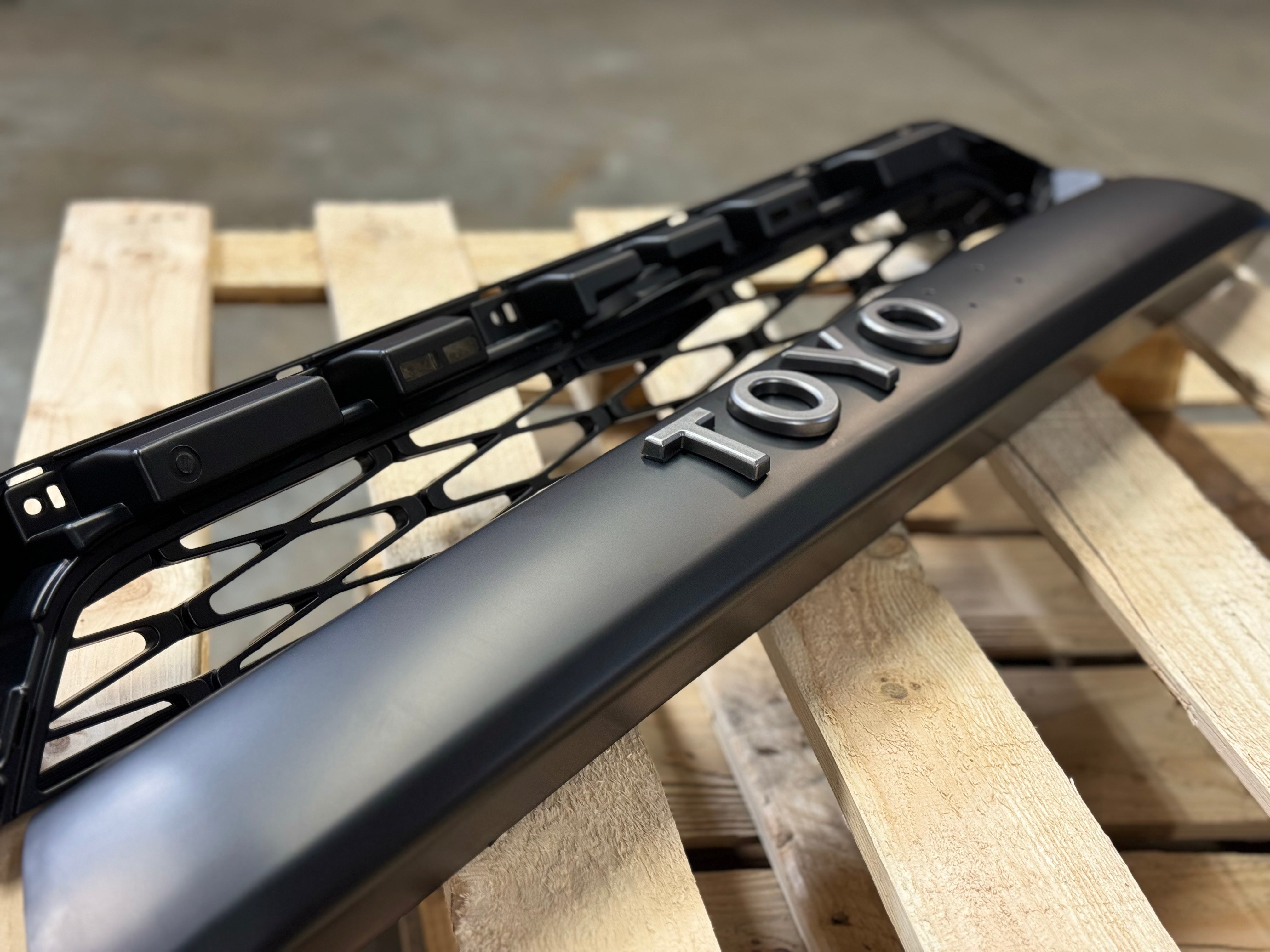 R4T - TRD Pro-Style Grille - Toyota 4Runner (2014-2023)