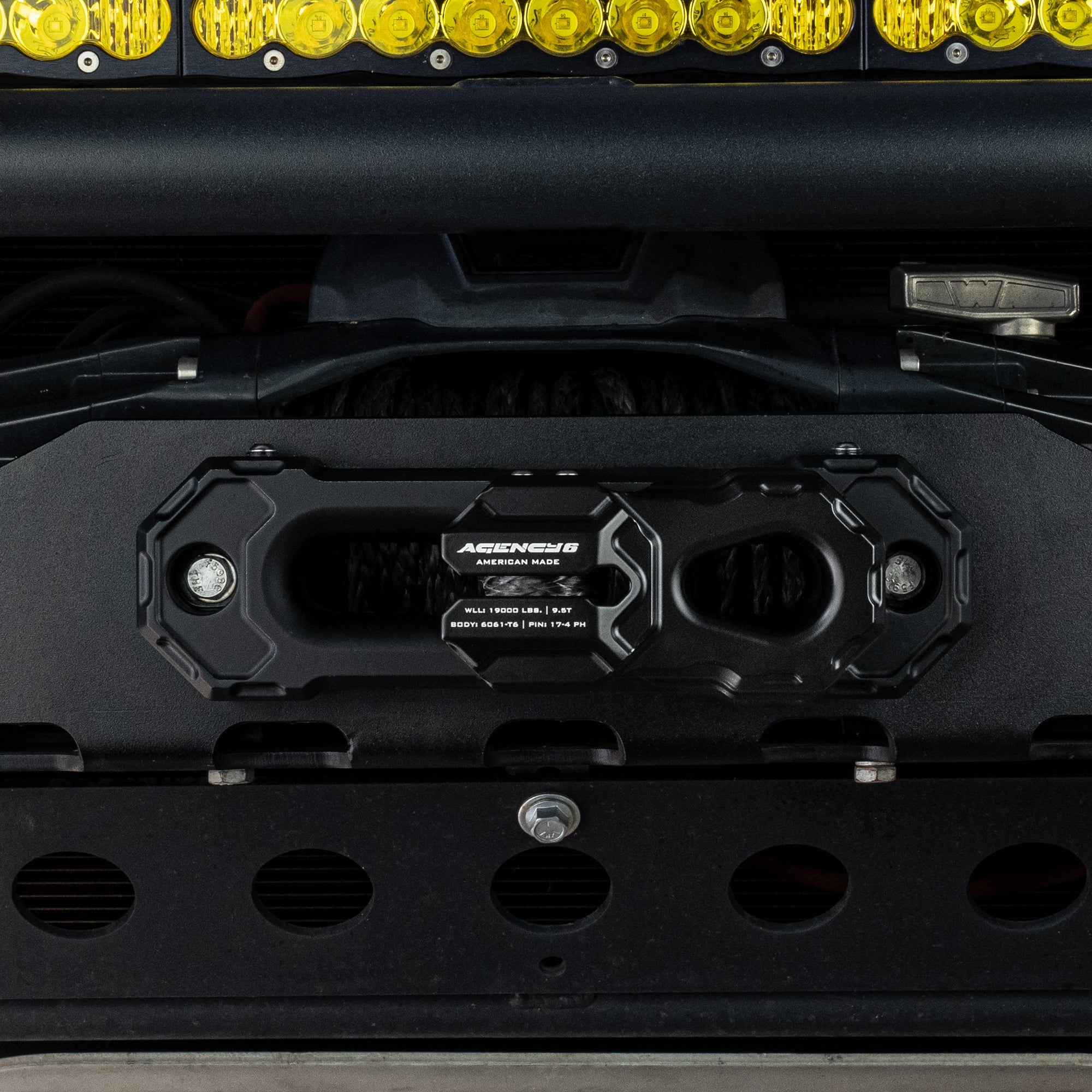 Agency 6 - Billet Winch Shackle - Black