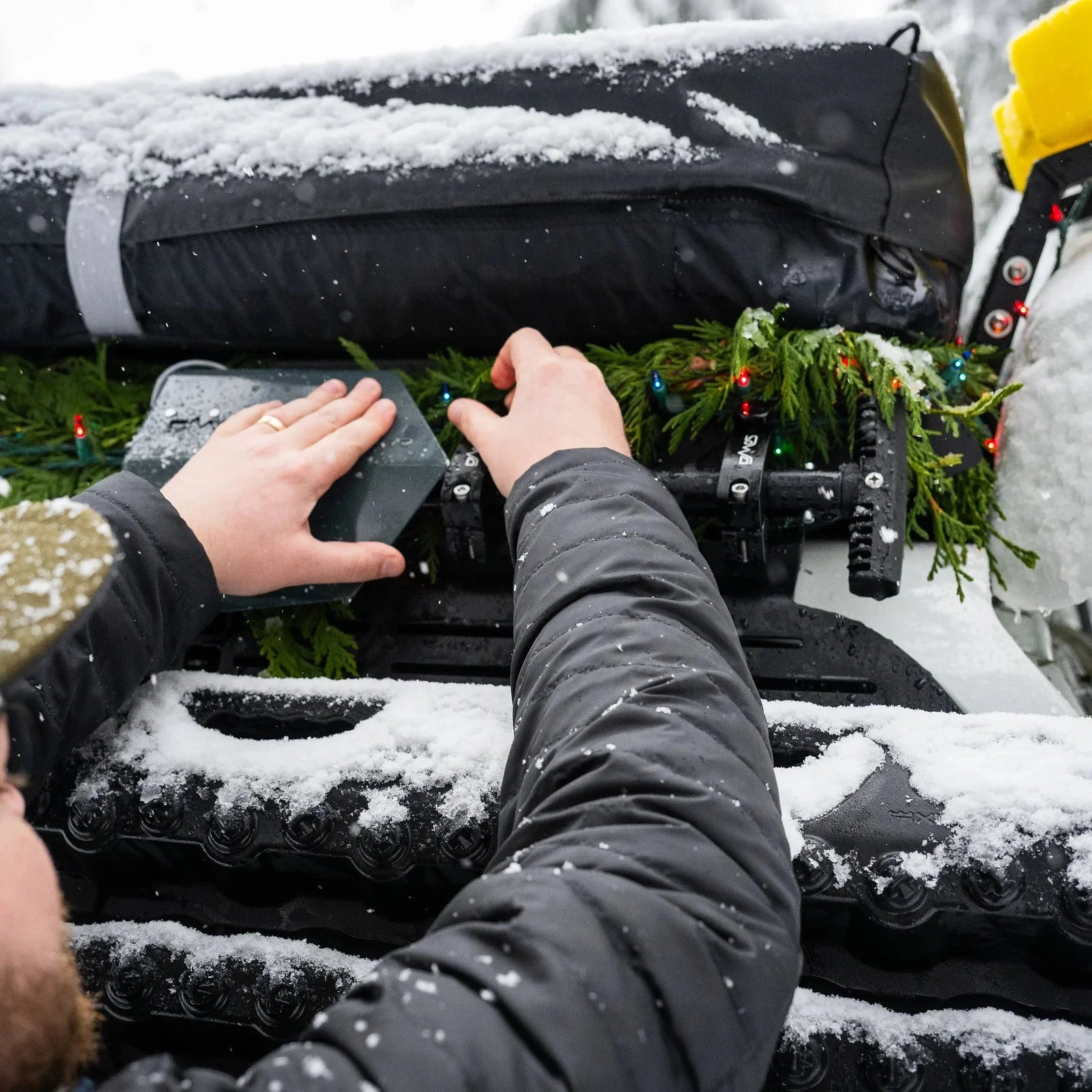 DMOS - Gear Up Flat Mate Shovel/Axe Mount