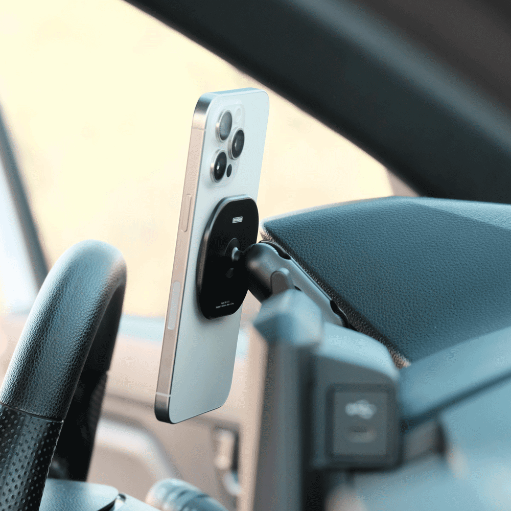 Offroam - MagSafe Phone Mount - Toyota Tacoma (2024-2025), 4Runner (2025)