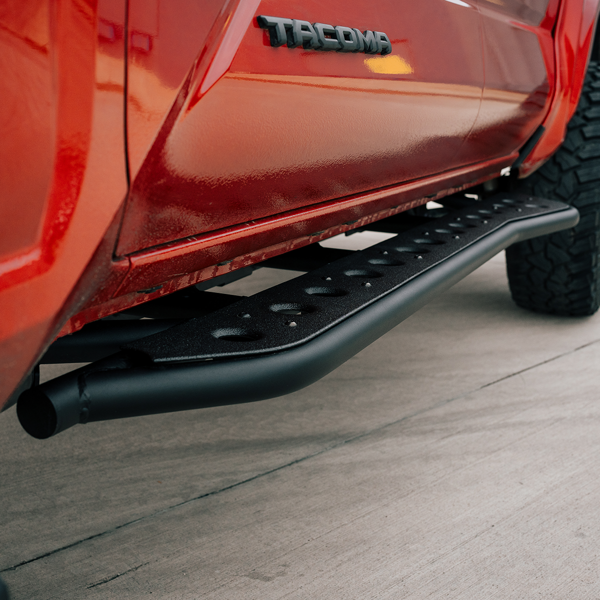 Cali Raised LED - Step Edition Rock Sliders - Toyota Tacoma (2024+)