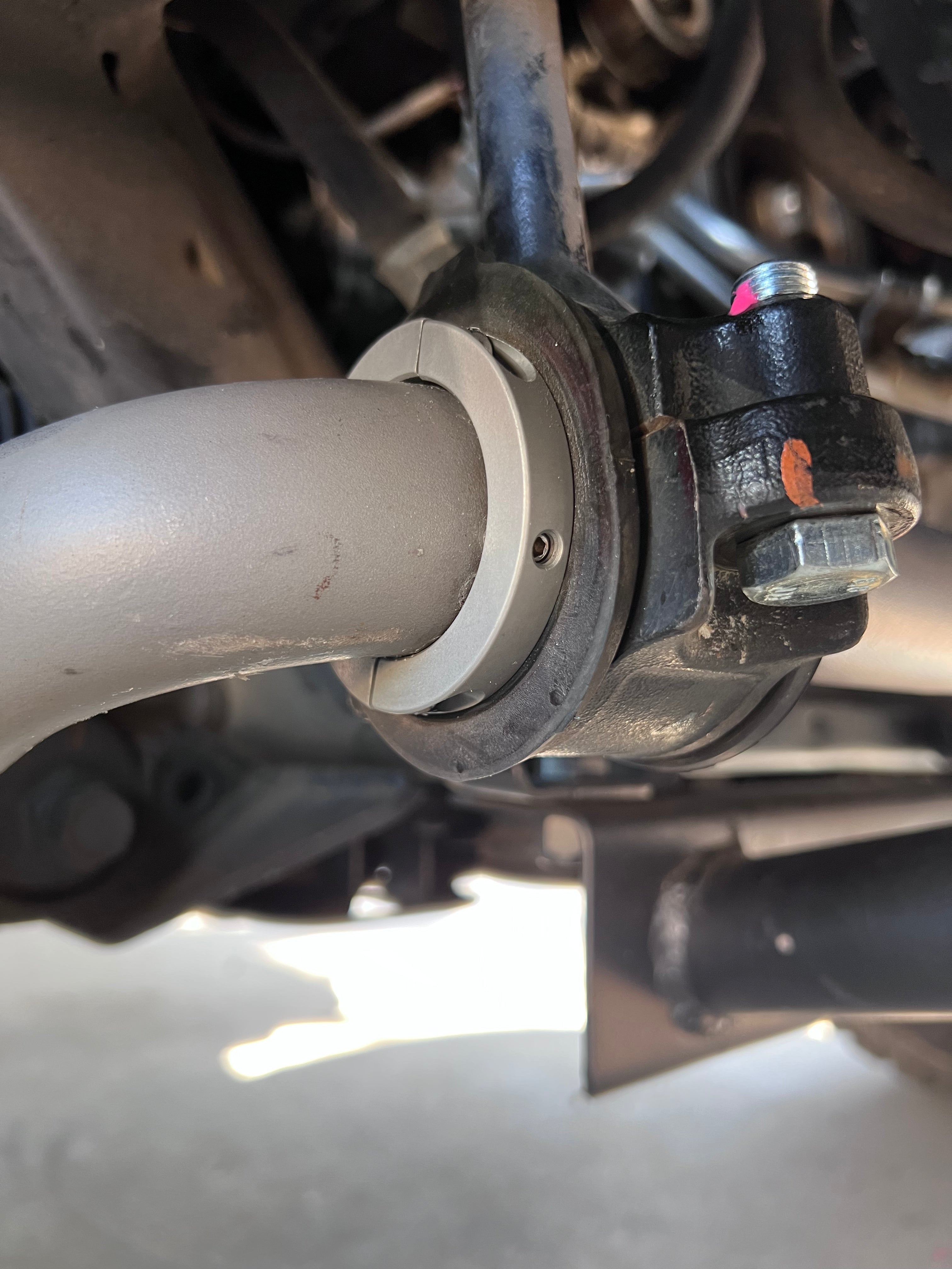 Dr. KDSS - KDSS Front Sway Bar Billet Clamps (Pair)