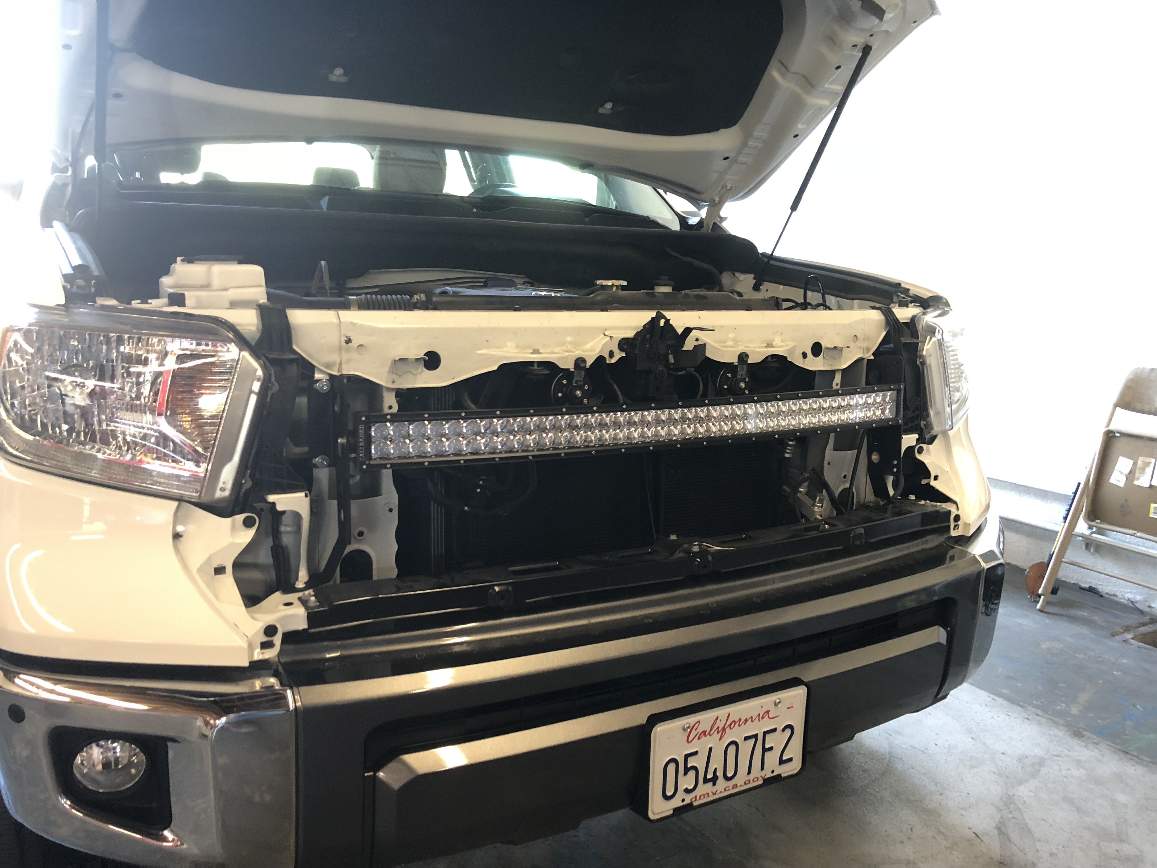 Cali Raised LED - 42" Hidden Grille Curved LED Light Bar Mounting Brackets - Toyota Tundra (2014-2021)