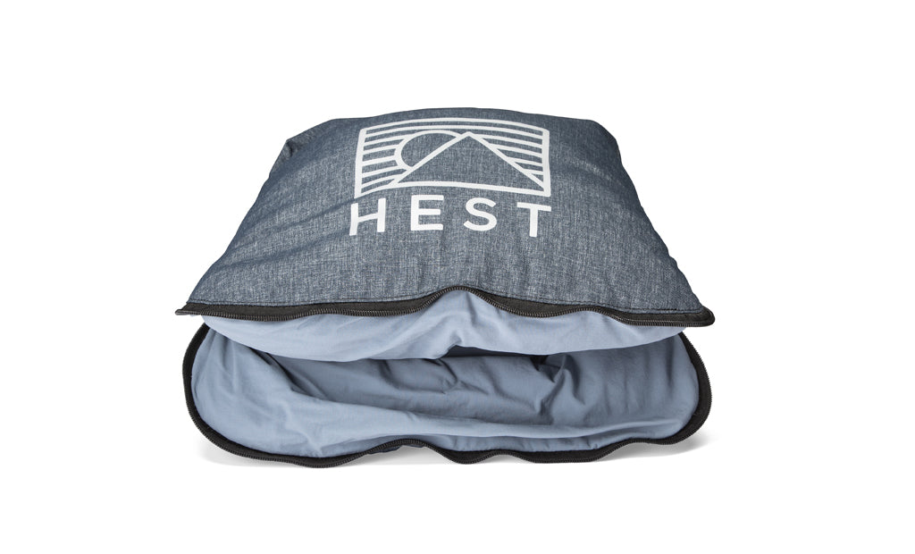 HEST - Pillow