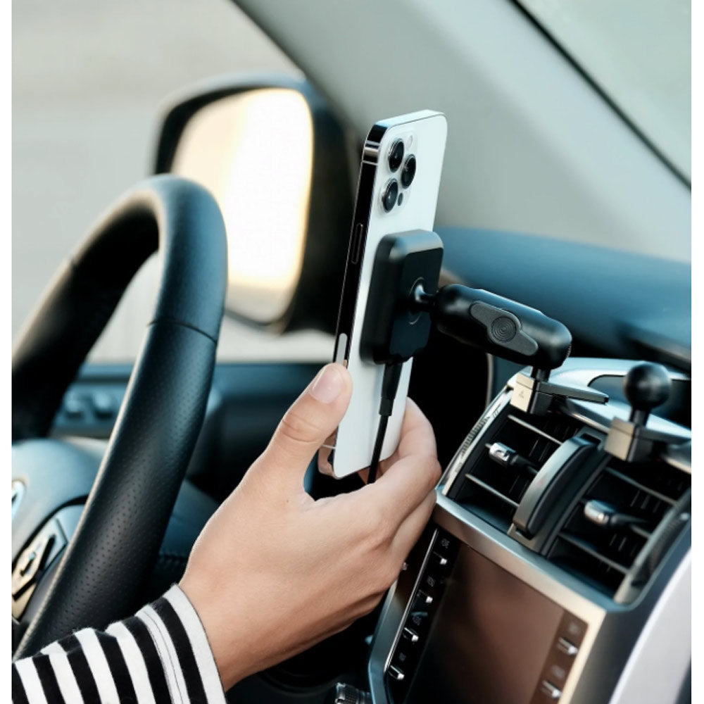 Offroam - Magnetic Qi2 Charging Phone Mount - Toyota 4Runner (2010-2024)