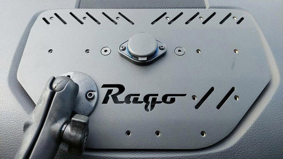 Maximize your Toyota Tundra's Interior with Rago Fabrication Dash Mount