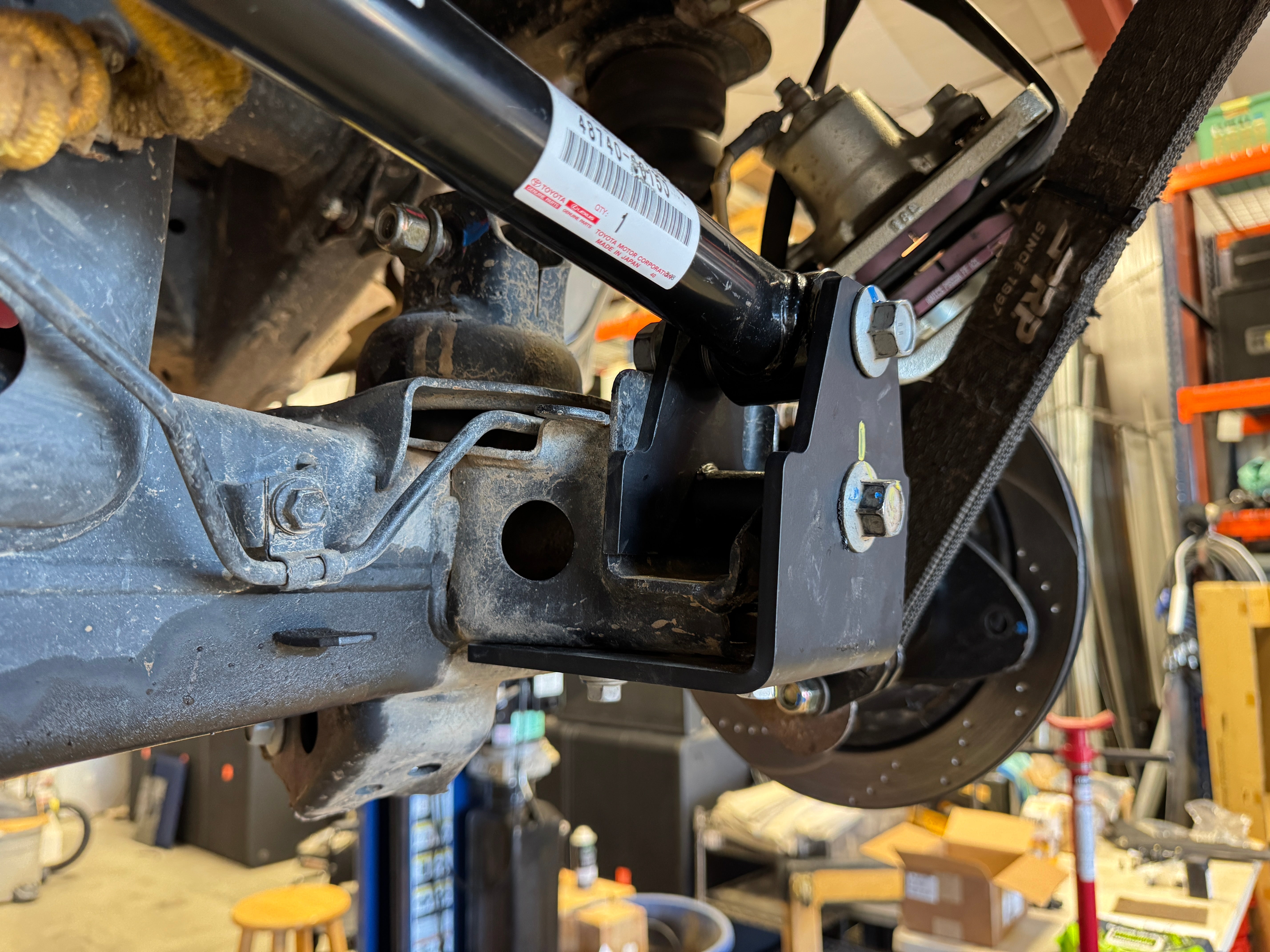 Dr. KDSS - BOTCK - Bolt On TrackBar Correction Kit - Toyota Land Cruiser 200 series, LX 570