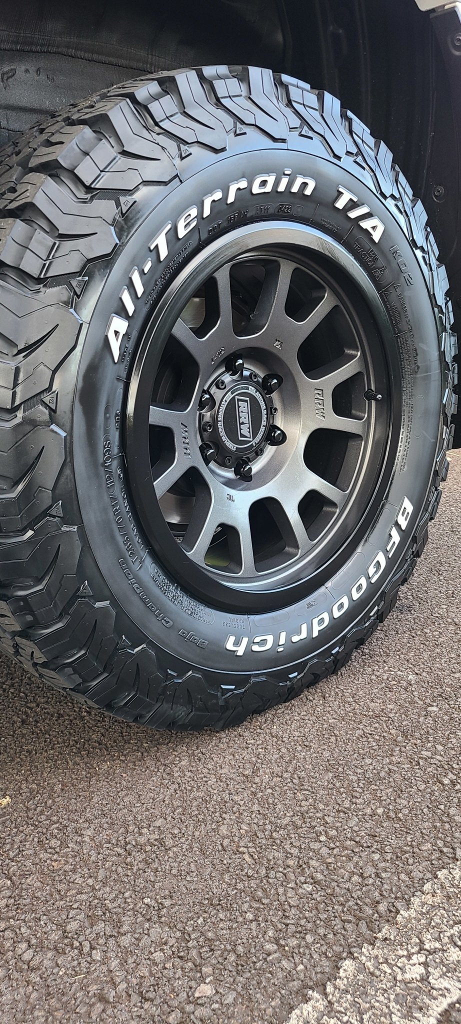 RRW - RR5-S 17x8.5 (6x5.5 | 6x139.7) - Toyota Tacoma (2005-2023), 4Runner (2010-2023), FJ Cruiser (2007-2014)