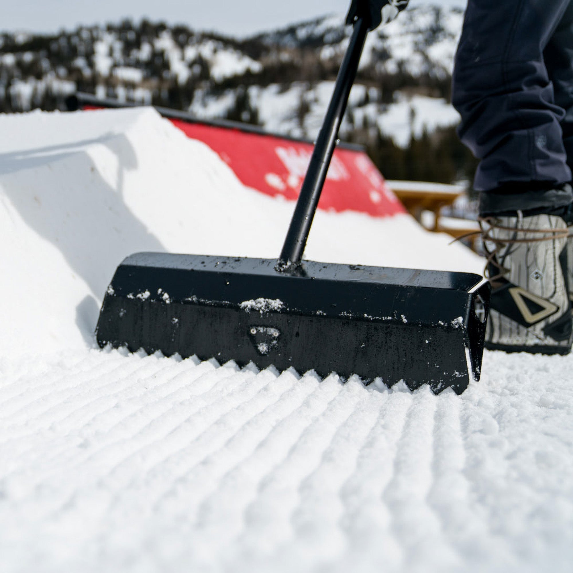 DMOS - The Stealth X-Wide Shovel