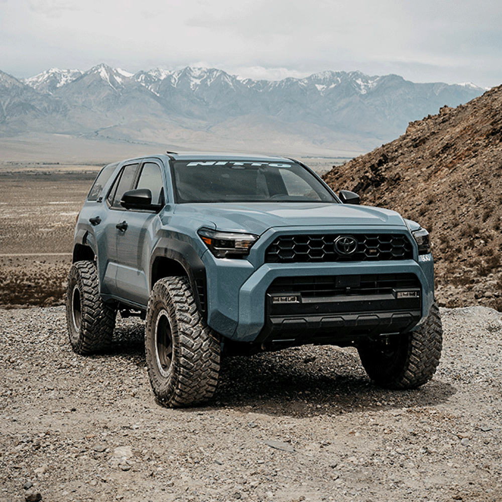 Total Chaos - Lift Kit with Front & Rear 2.5 Inch Diameter Adjustable King Shocks - Toyota 4Runner (2025+)
