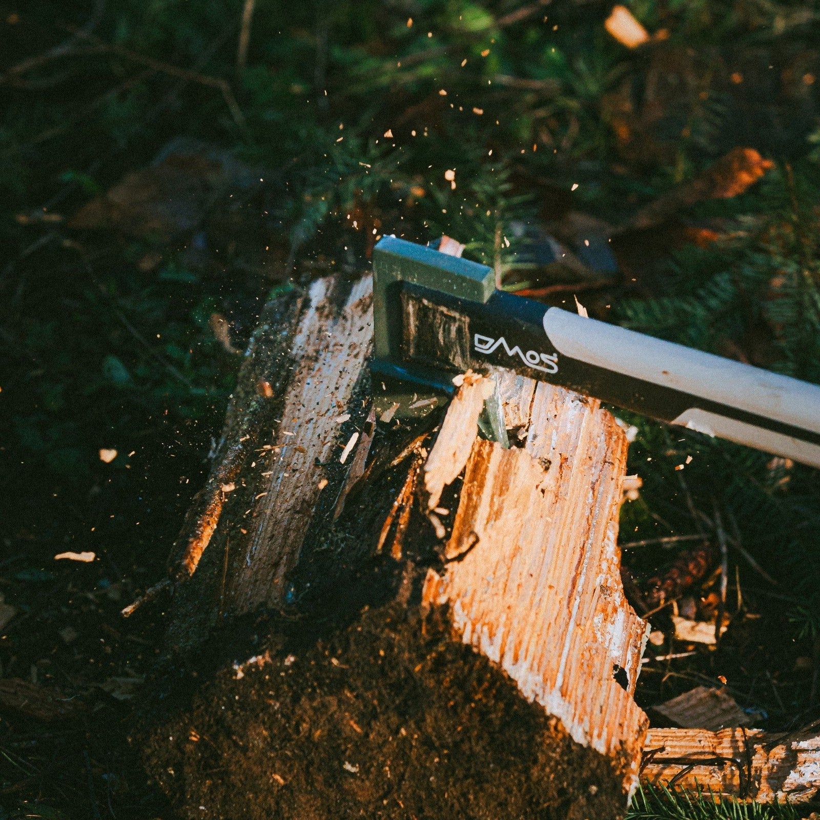 DMOS - Axpedition 23.5 inch Hybrid Axe