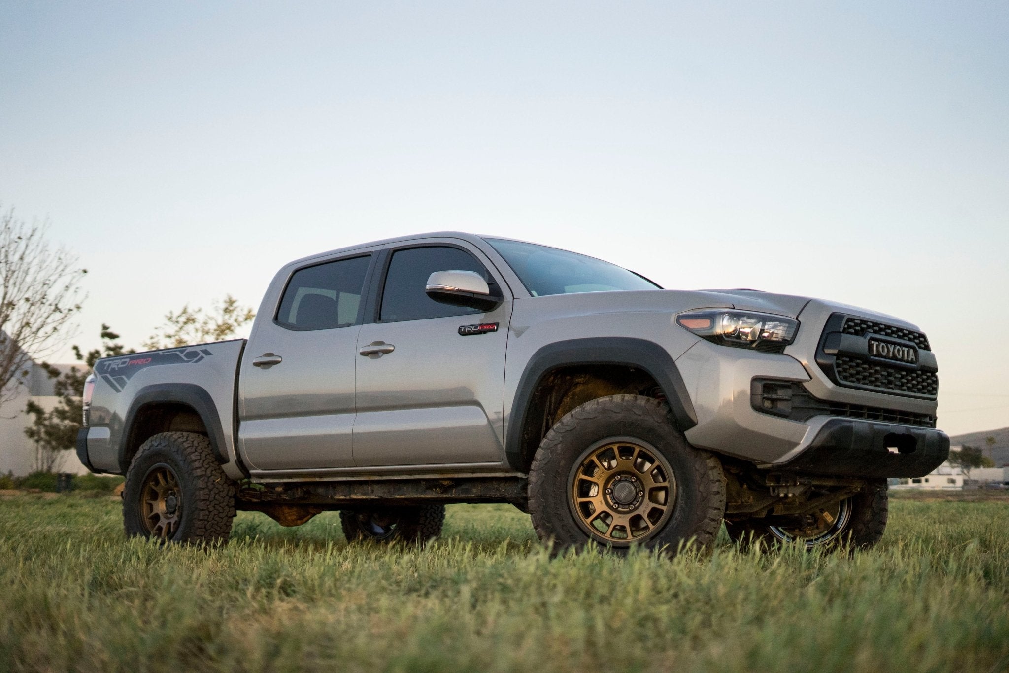 RRW - RR5-S 17x8.5 (6x5.5 | 6x139.7) - Toyota Tacoma (2005-2023), 4Runner (2010-2023), FJ Cruiser (2007-2014)