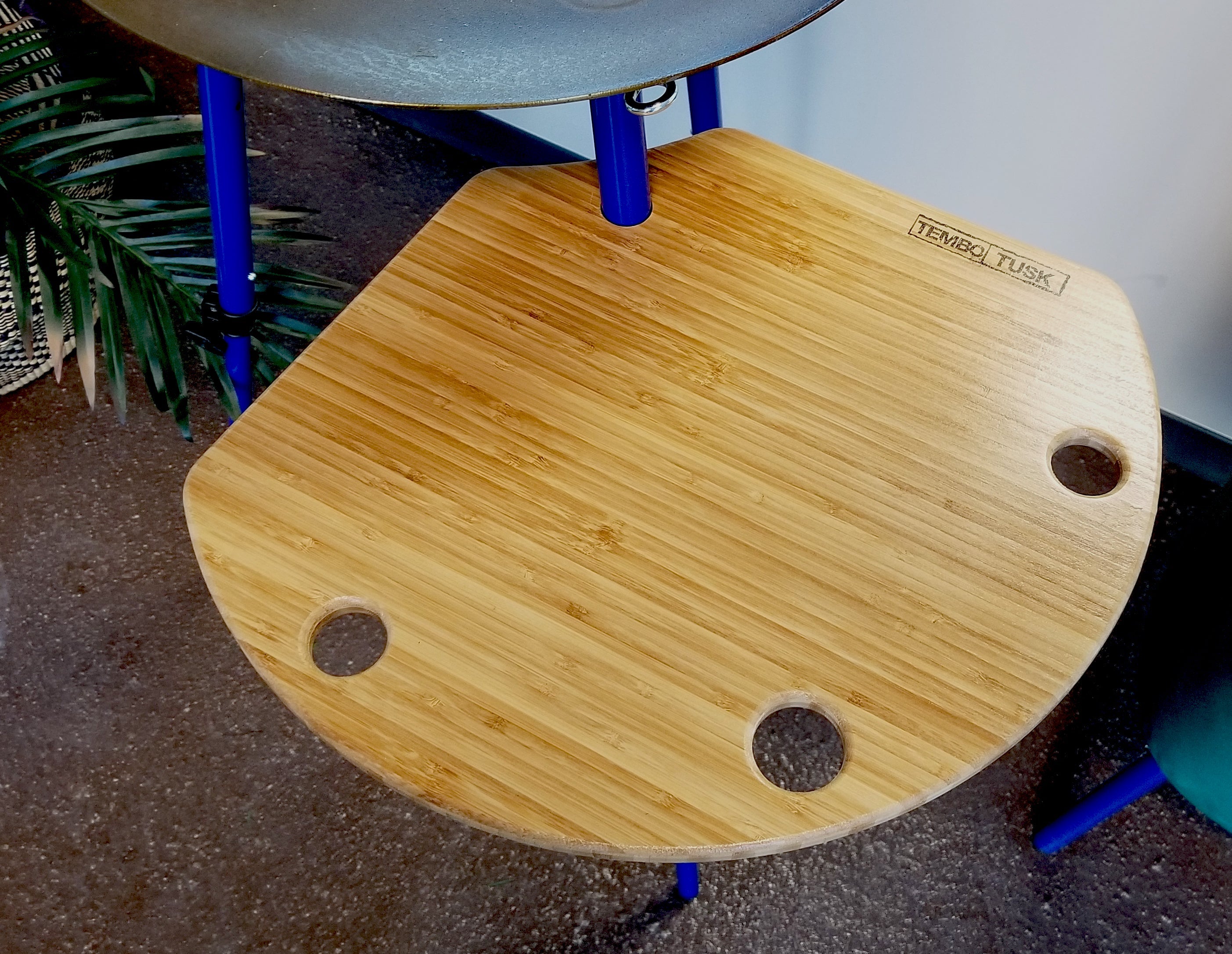 TemboTusk - Skottle Leg Table