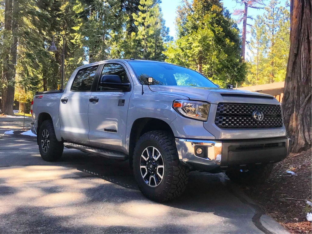 Cali Raised LED - Low Profile Ditch Light Brackets Kit - Toyota Tundra (2014-2021 )
