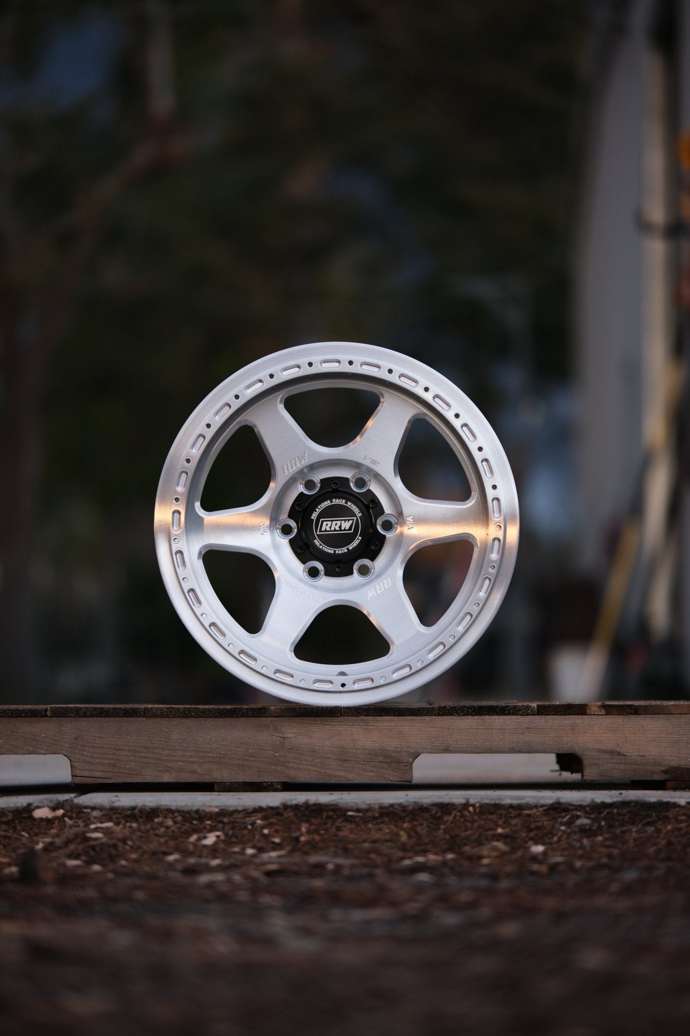 RRW - RS2-H Hybrid 17x8 MonoForged Wheel - Toyota Tacoma (2024+), Tund
